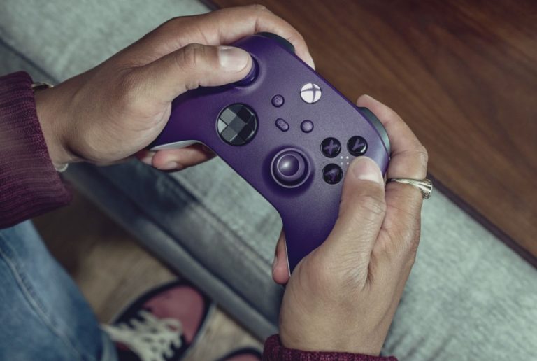 xbox manette astral purple