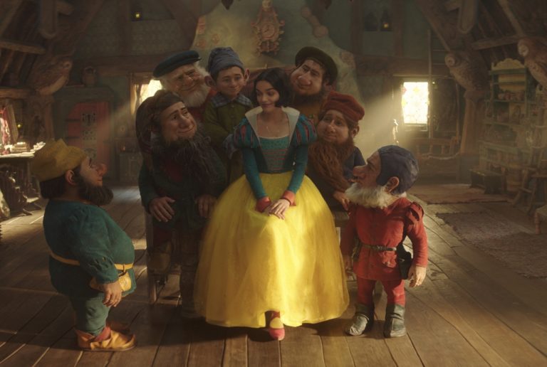 blanche-neige disney live action screen logo