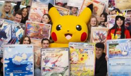 Guiness World Records Pokémon Unboxing