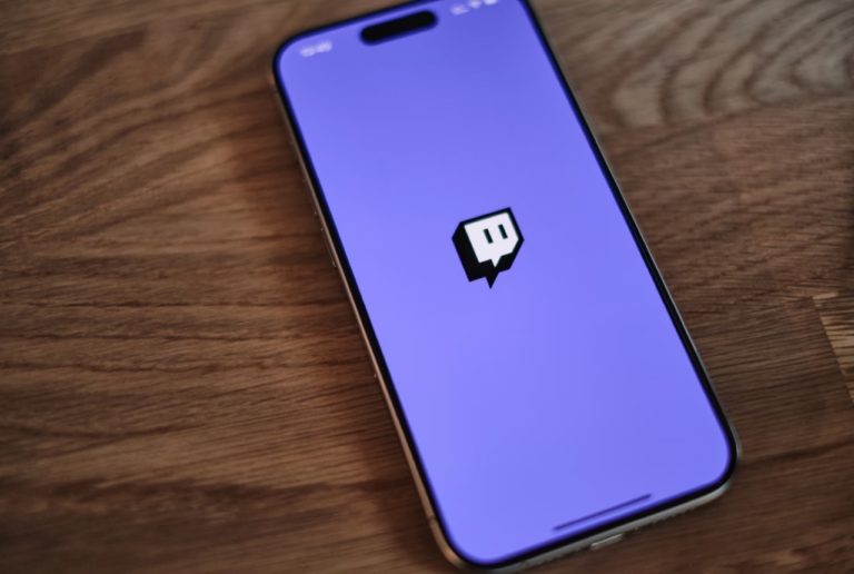 cellphone twitch